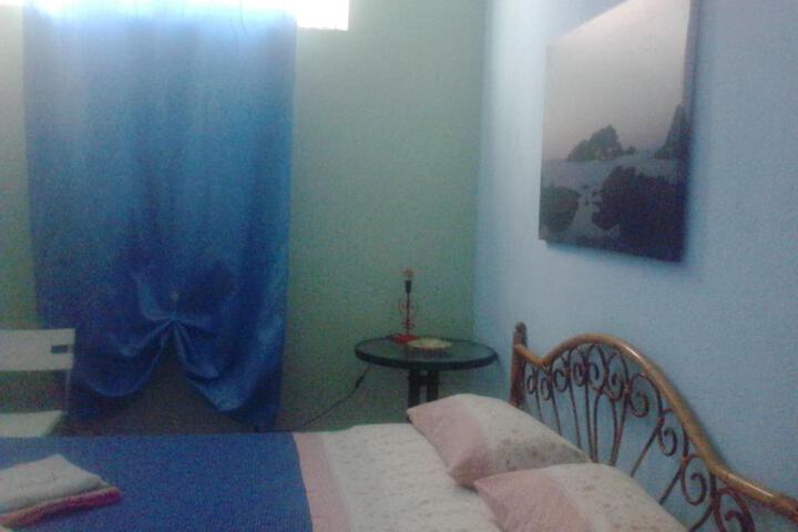 Room 18 of 44