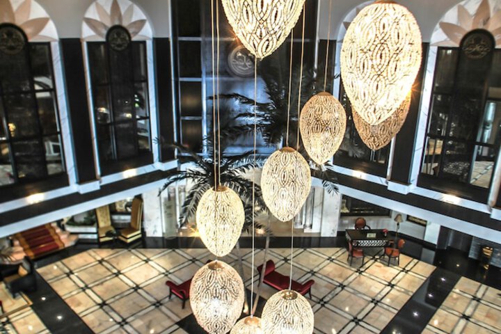 Entrance & Lobby