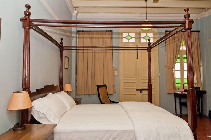 Room 6 of 46
