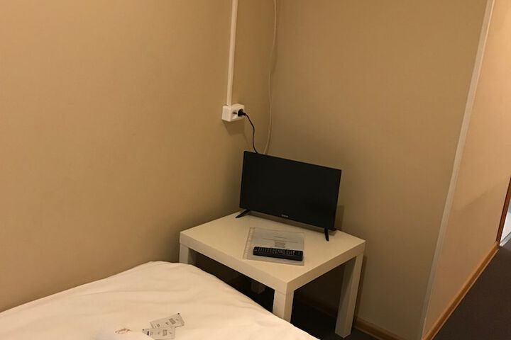 Room 15 of 27