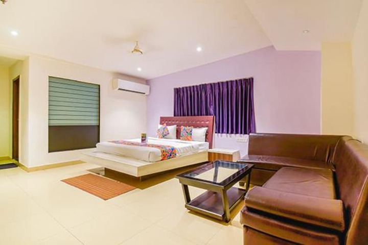 Room 10 of 19