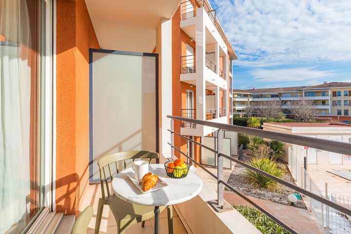 Terrace/Patio 16 of 27