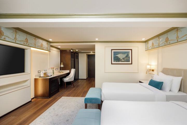 Room 44 of 110