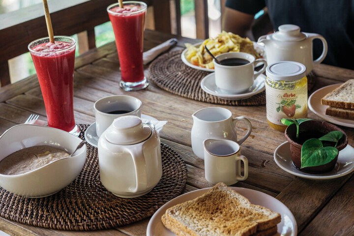 Breakfast/Coffee Service 52 of 71