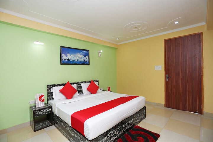 Room 11 of 22
