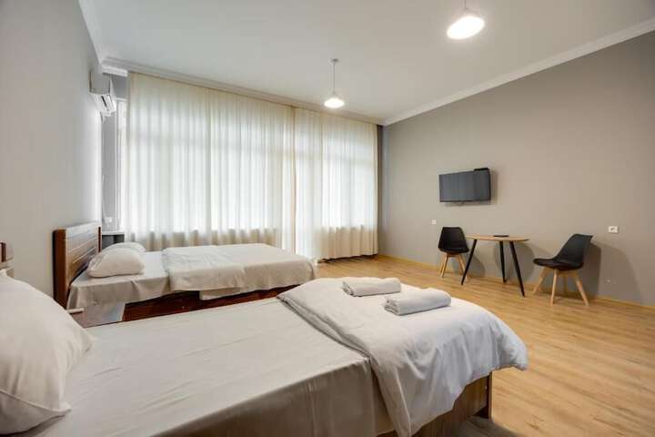 Room 13 of 24