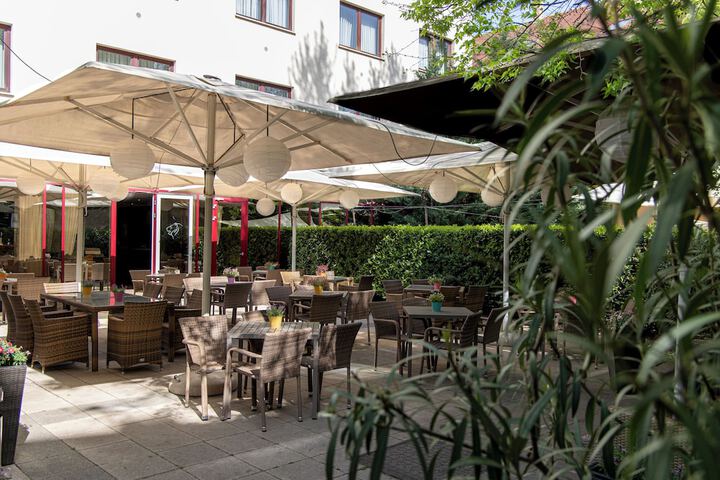 Terrace/Patio 74 of 77