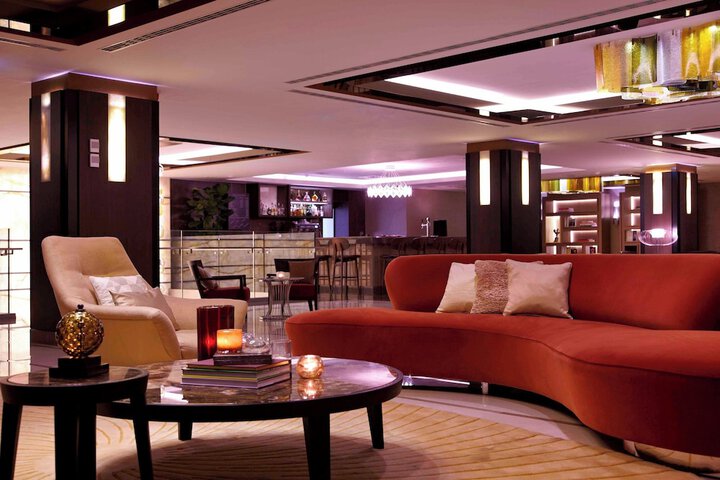 Entrance & Lobby