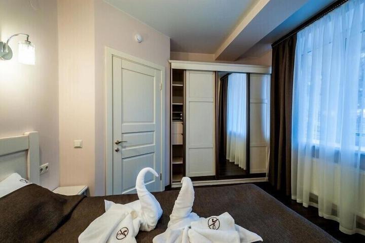 Room 17 of 21