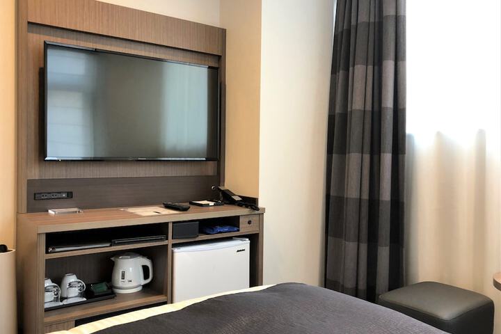 Room 11 of 41