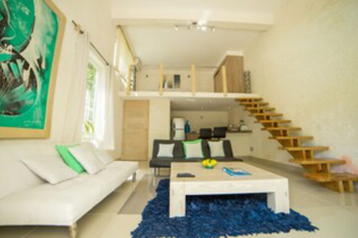 Room 25 of 27