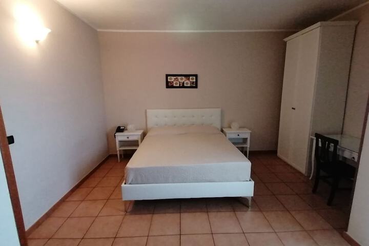 Room 20 of 85