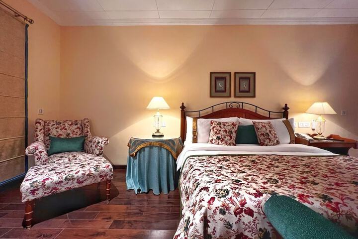Room 28 of 140