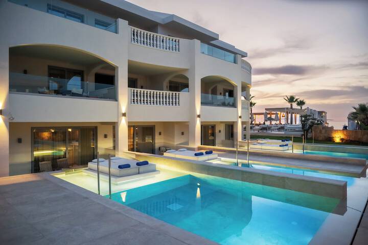 Parthenis Beach Apartments