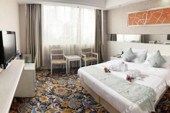 Hong He Hotel