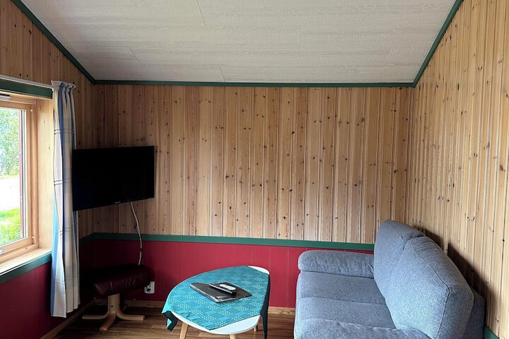 Room 48 of 102