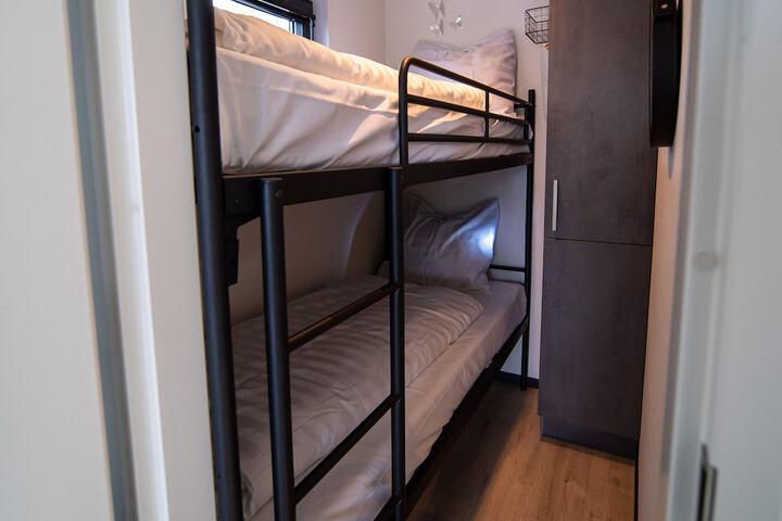 Room 5 of 24