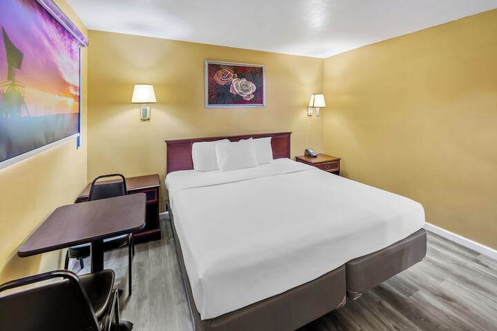 Room 15 of 22