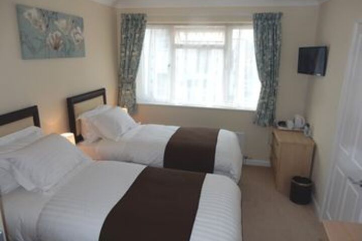 Room 33 of 50