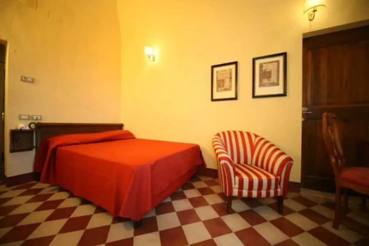 Room 7 of 45