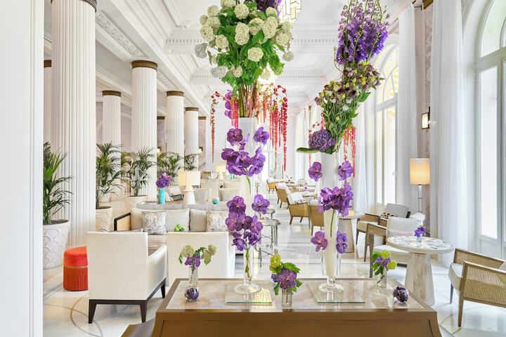 Guest Lobby