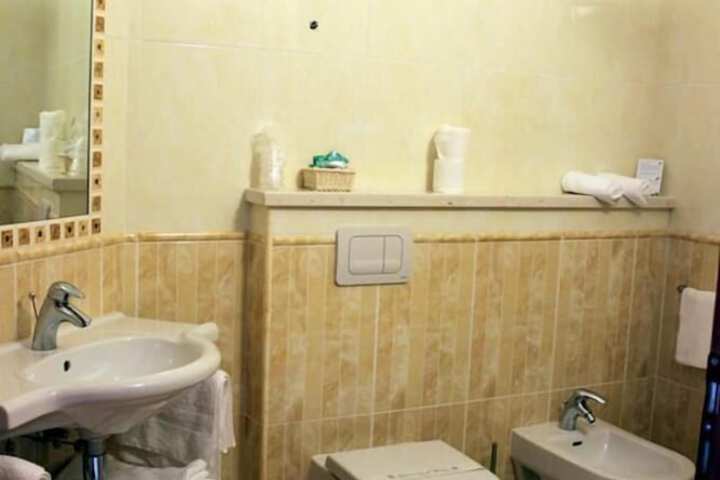 Room 20 of 67
