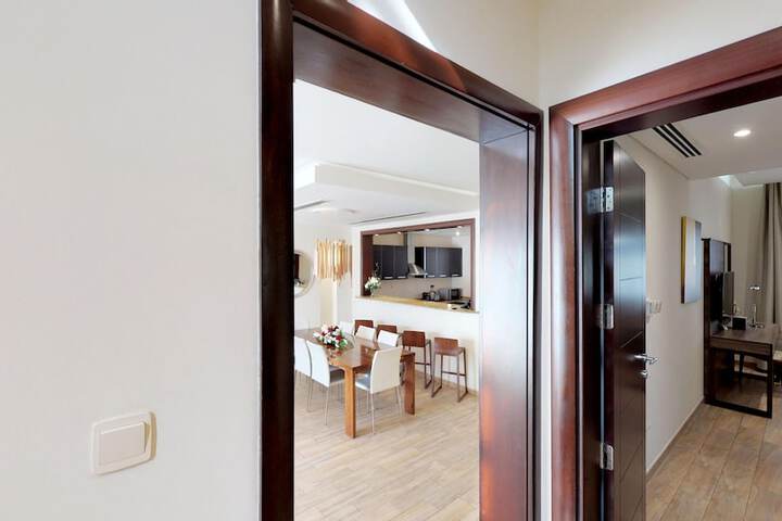 Room 29 of 182