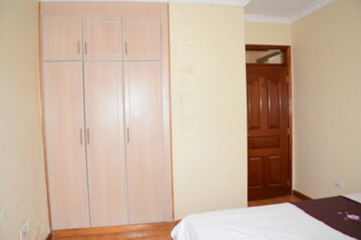 Room 28 of 37