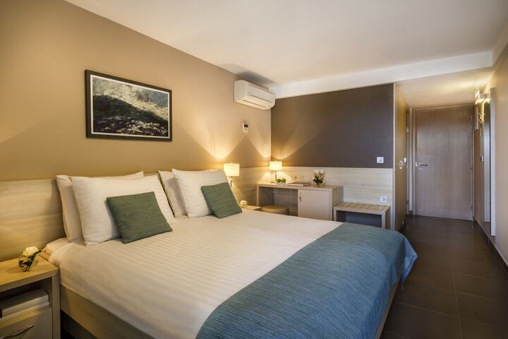 Room 15 of 59