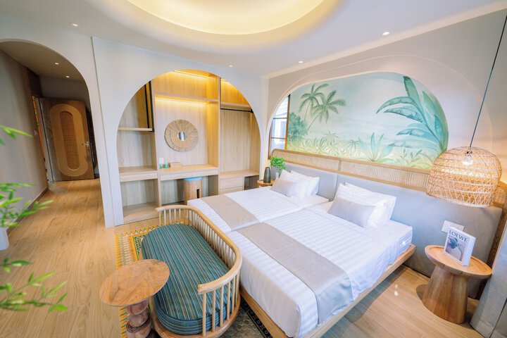 Room 4 of 91