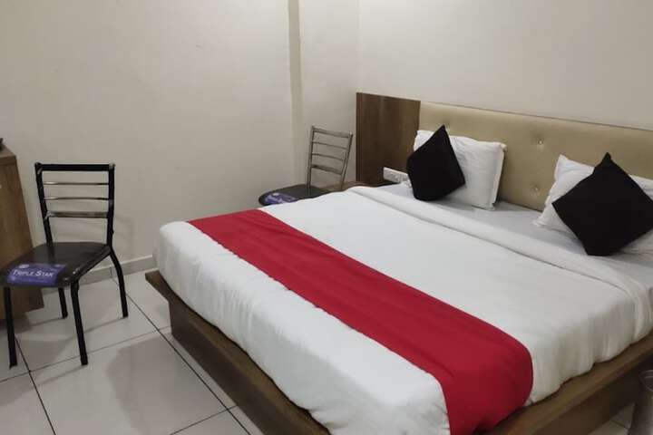 Room 2 of 15