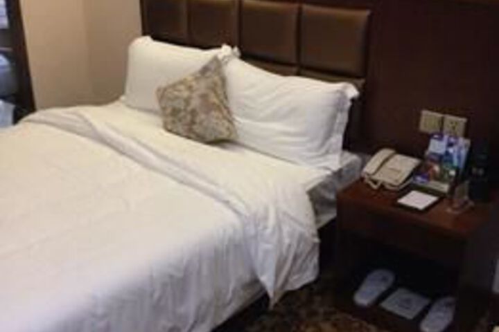 Room 16 of 59