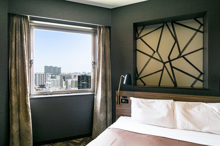 Room 5 of 41