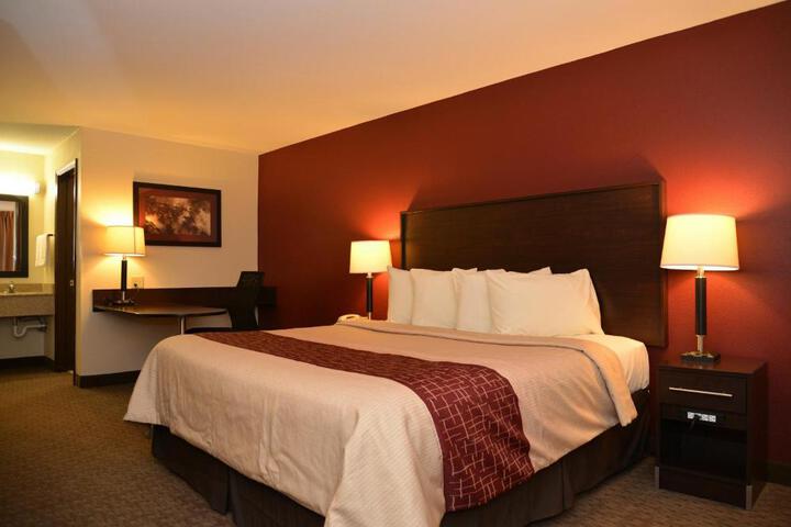 Superior King Bed (2 of 9)