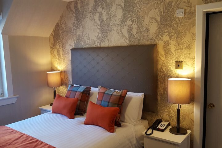 Room 8 of 55
