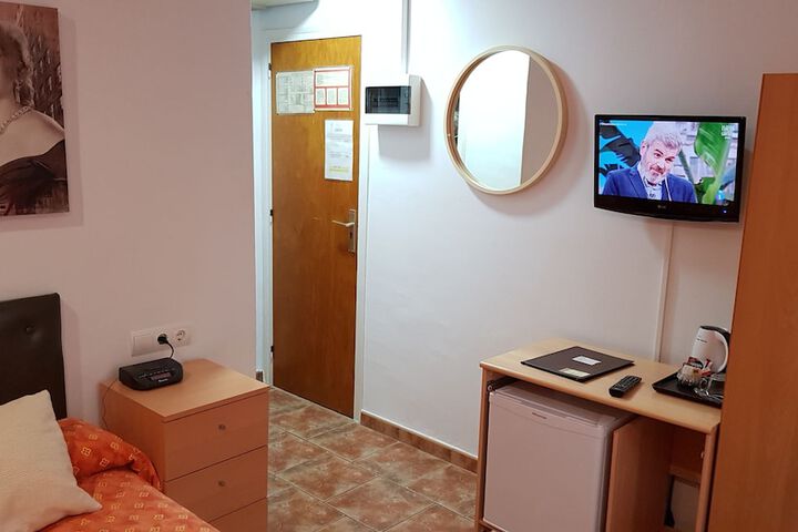 Room 26 of 48