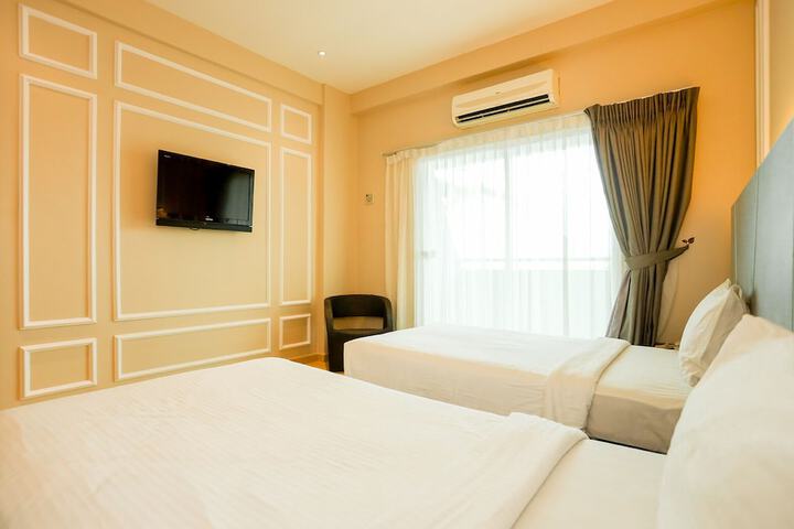 Room 22 of 51