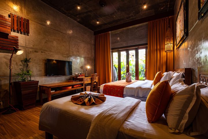 Room 4 of 70