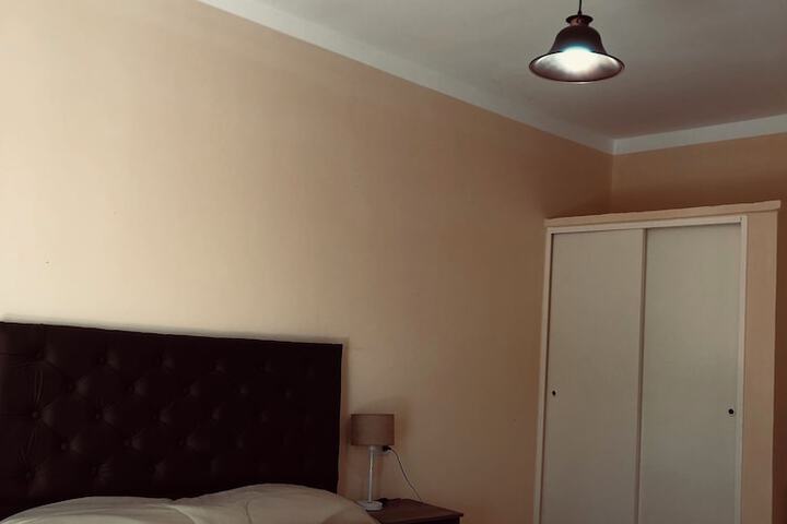 Room 7 of 19