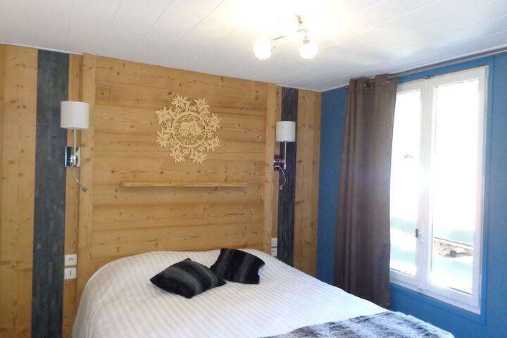 Room 6 of 65