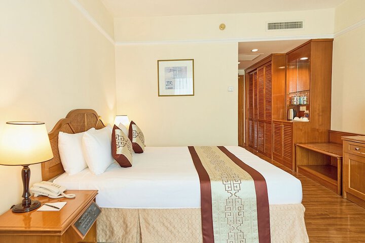 Room 21 of 82