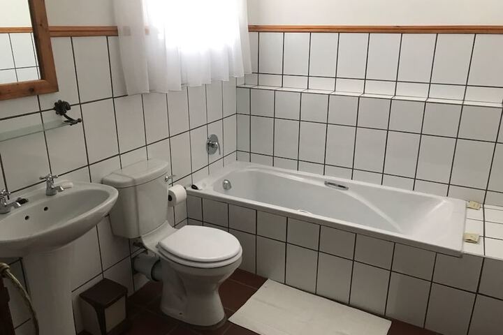 Room 33 of 54