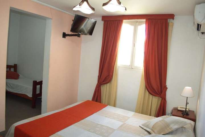 Room 8 of 42