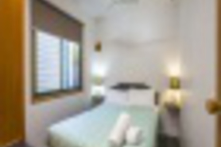Room 579 of 876