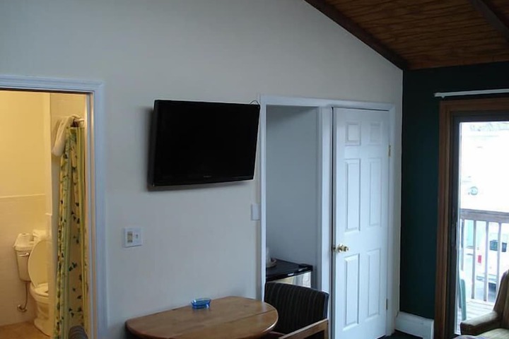 Room 26 of 50