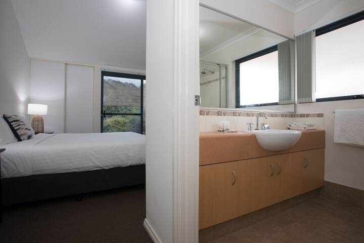 Room 41 of 239