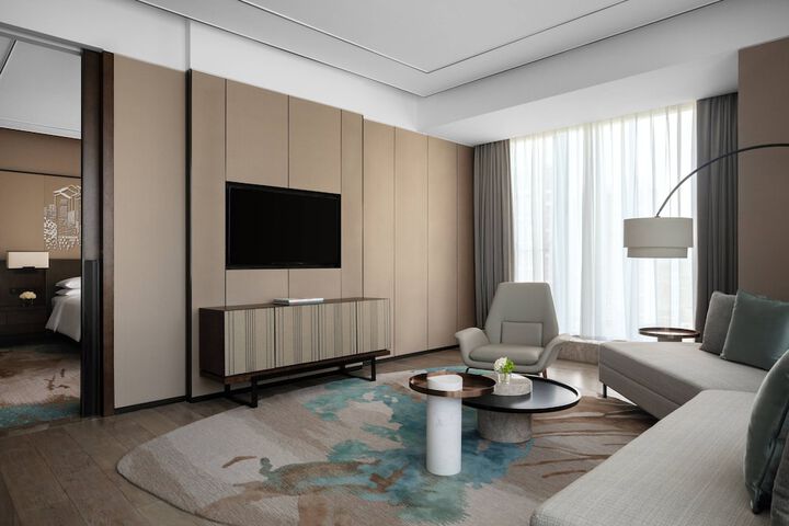 Room 25 of 63