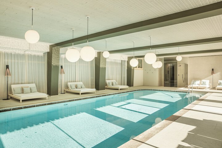 Pool 8 of 27