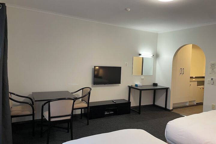 Room 16 of 47