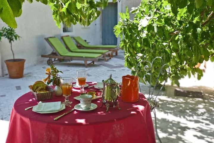 Breakfast/Coffee Service 23 of 35